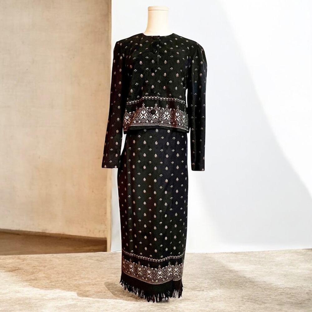 Karin‎ Stevens VTG Black Faux Suede Skirt Suit Set Fringed Maxi Floral Print 8